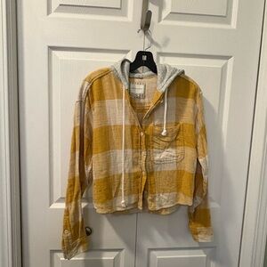 American Eagle Outfitters Mustard and Cream Checkered Shirt